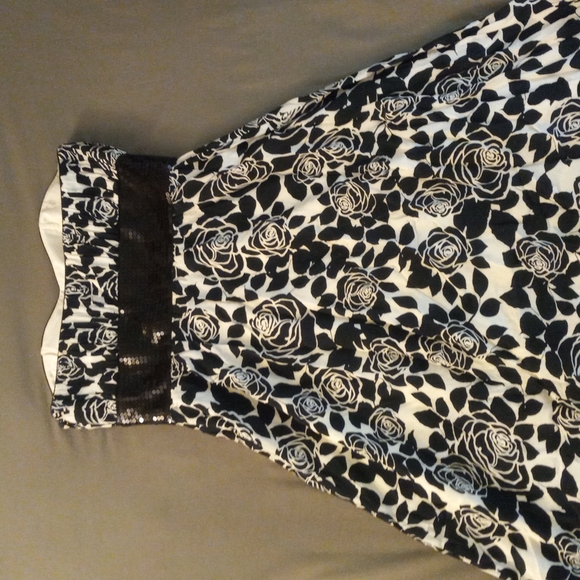 White House Black Market Strapless Dress Size 4 - Picture 3 of 7